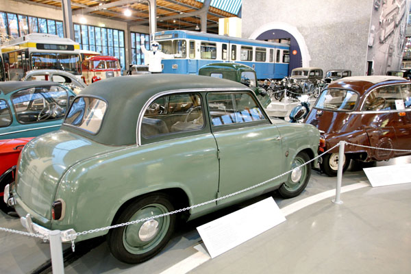 924 レコー・ド・ラ・フランス 2002年4月282 -2003年 3月293 M-BASE エムベース ｜ 街角のクルマたちAtoZ